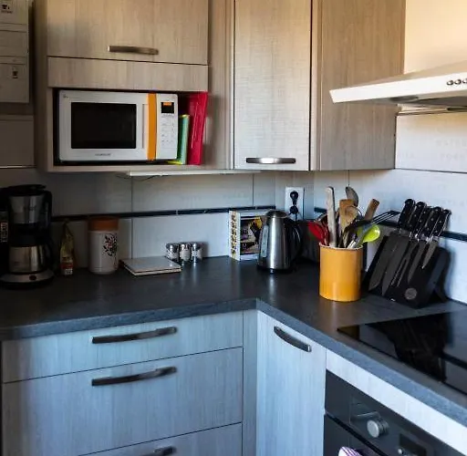 Дом отдыха A 100 M De La *