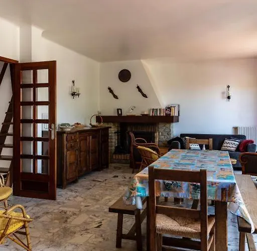 A 100 M De La Сис-Фур-Ле-Пляж